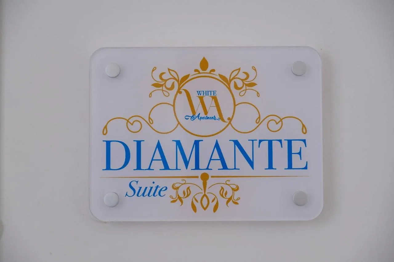 White Apartments & Spa Avola Aparthotel