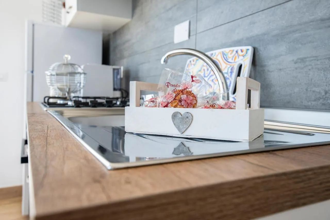 Aparthotel White Apartments & Spa Avola