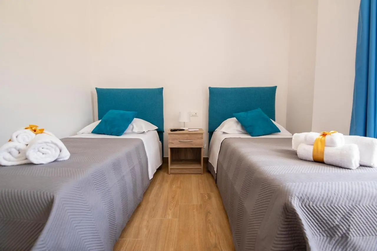 White Apartments & Spa Avola Italien