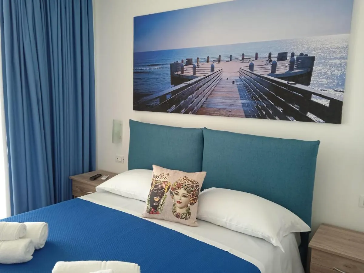 Aparthotel White Apartments & Spa Avola
