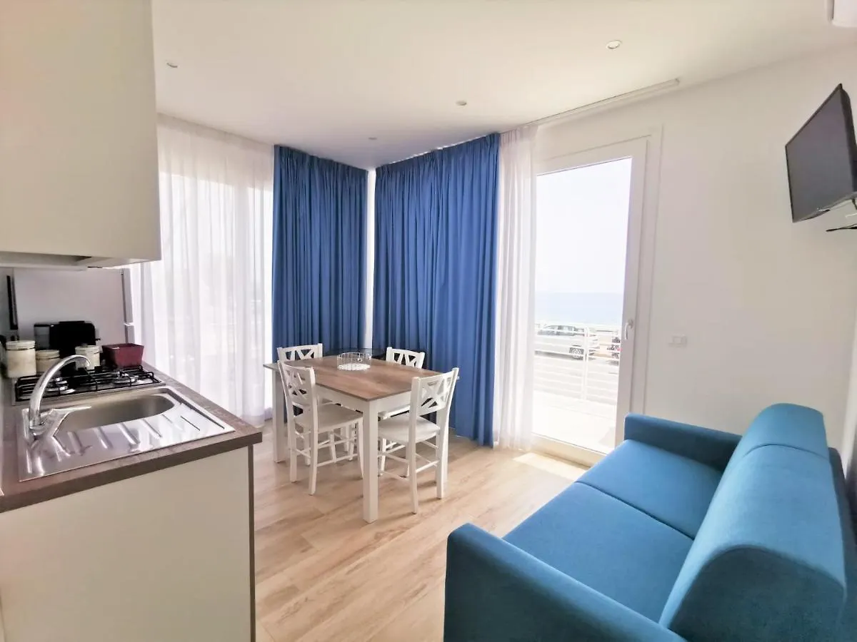 White Apartments & Spa Avola