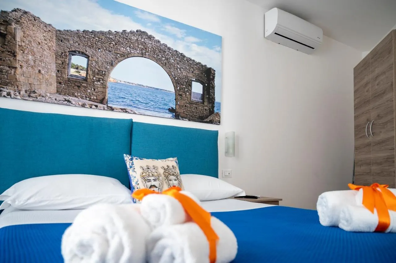 White Apartments & Spa Avola 0*,  Italien