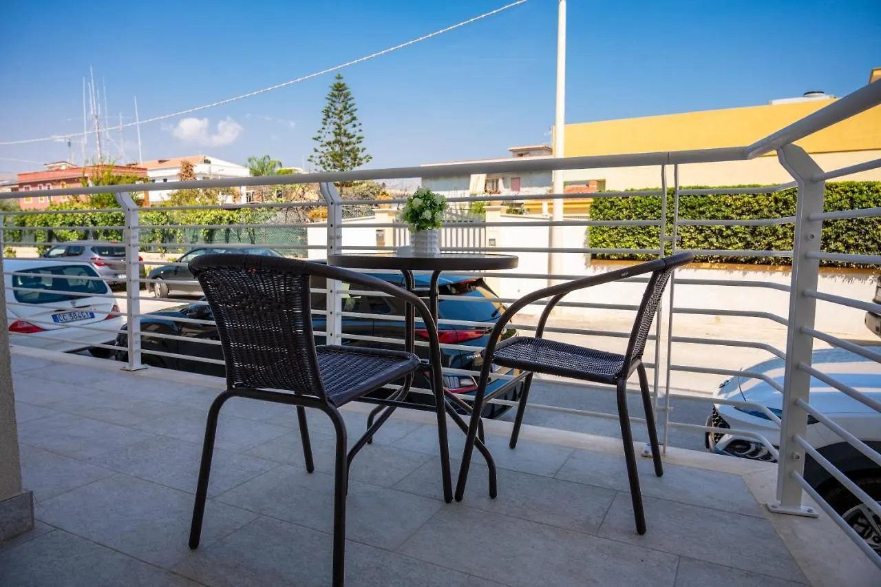 Aparthotel White Apartments & Spa Avola