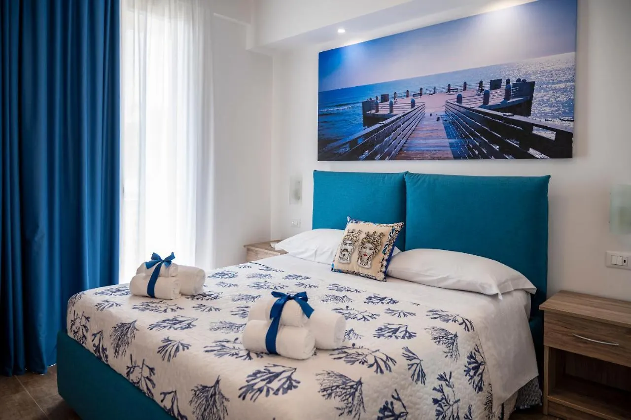 Aparthotel White Apartments & Spa Avola Italien