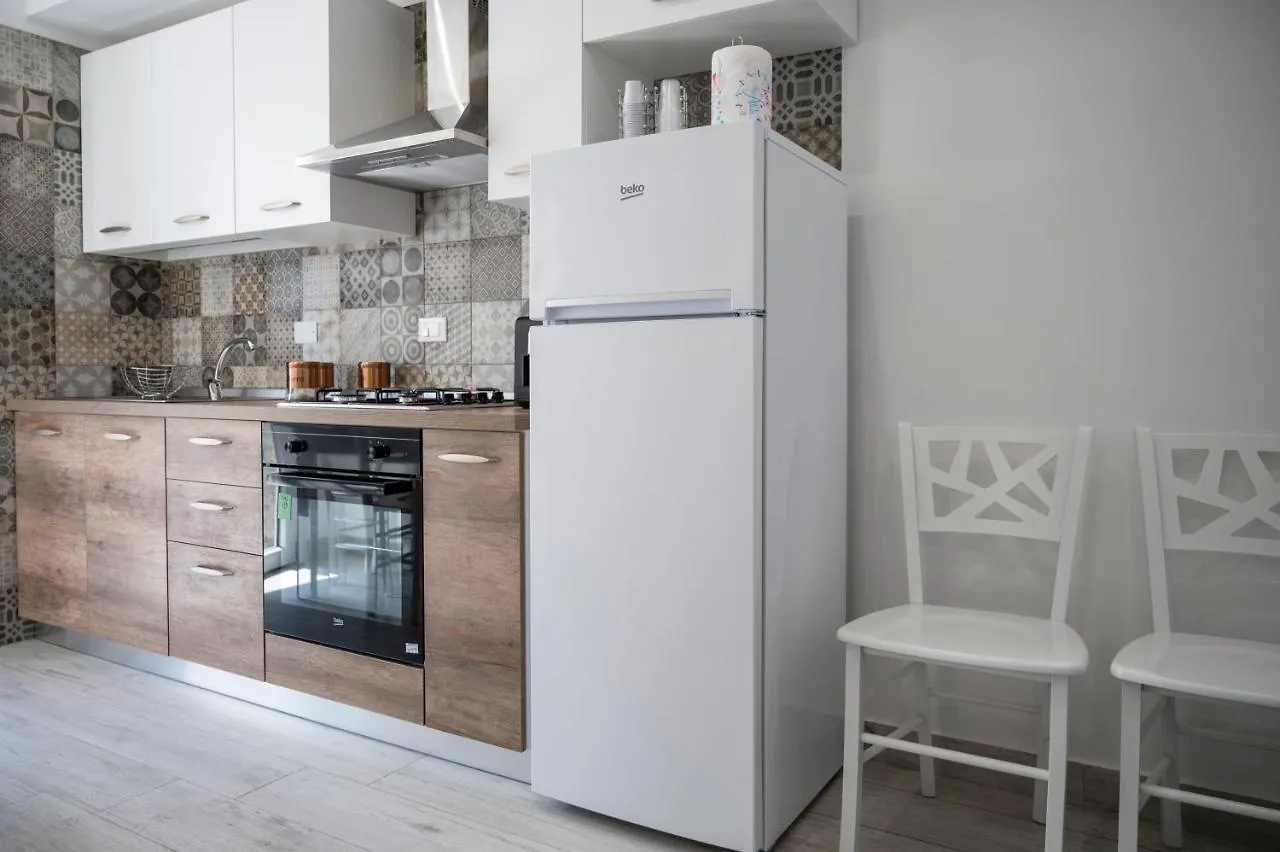 Aparthotel White Apartments & Spa Avola