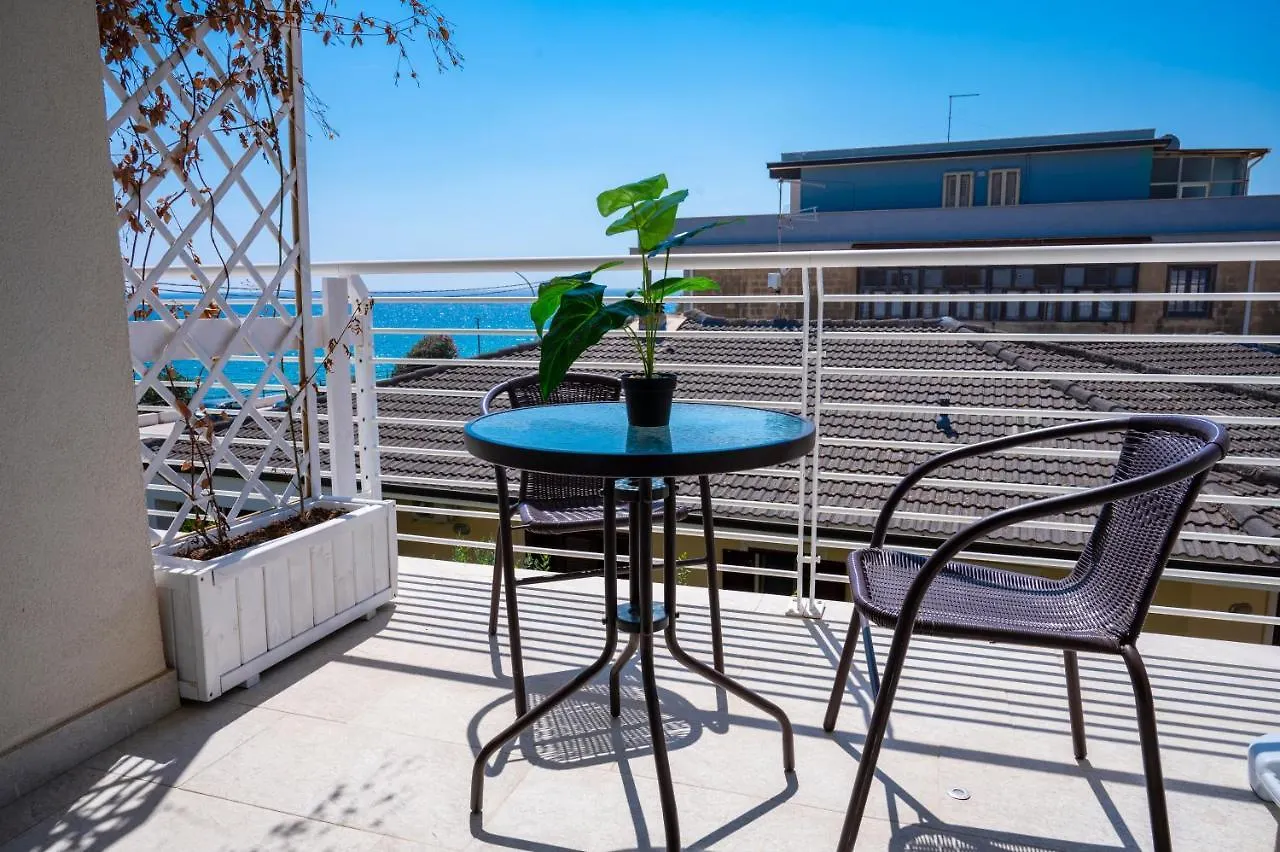 White Apartments & Spa Avola 0*,  Italien